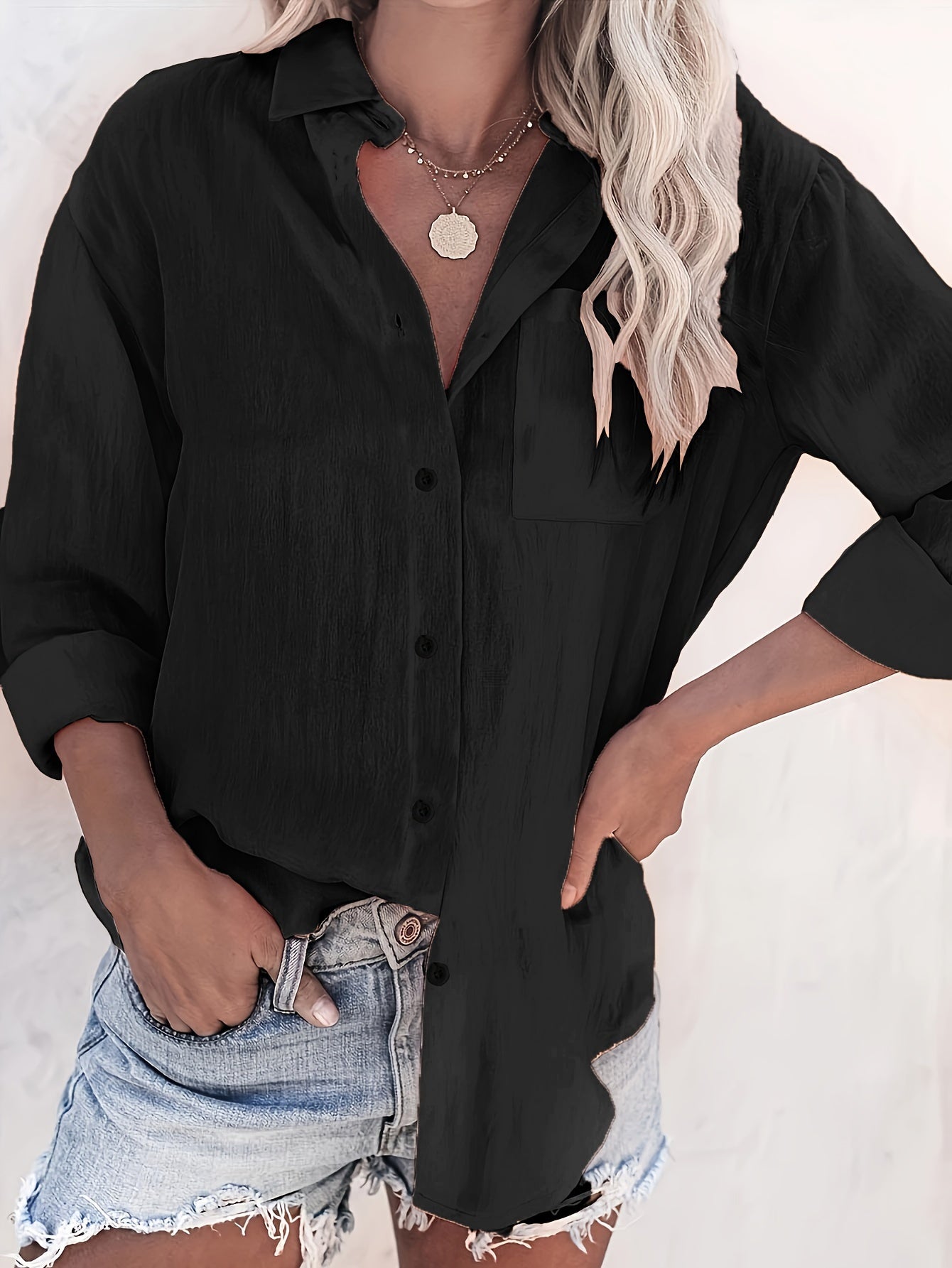 Bjørks™ | Myk og luftig skjortebluse med brystlomme