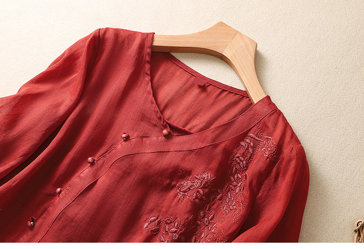 Bjørks™ | Elegant bluse med broderte detaljer