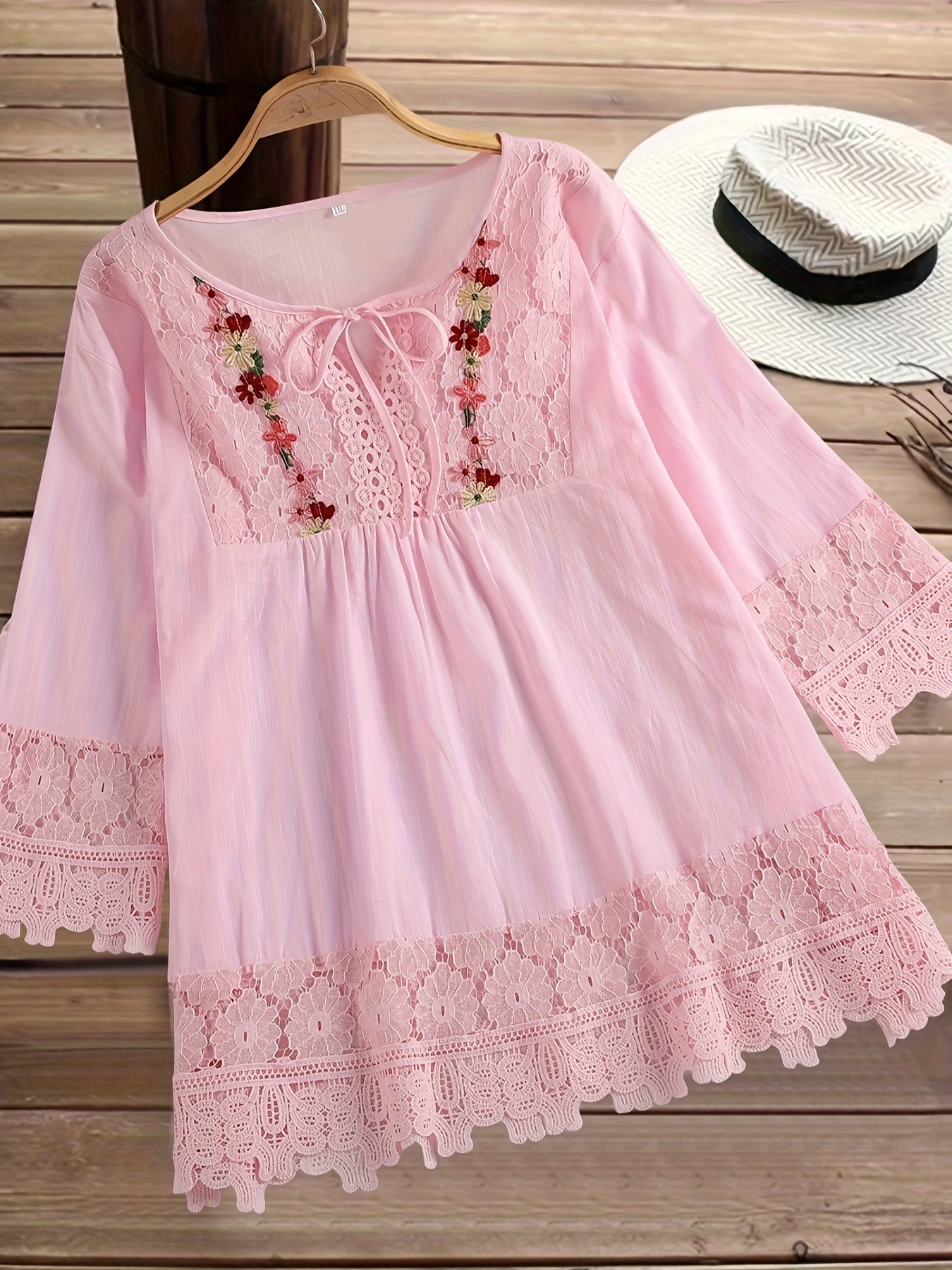 Bjørks™ | Elegant Blondebluse