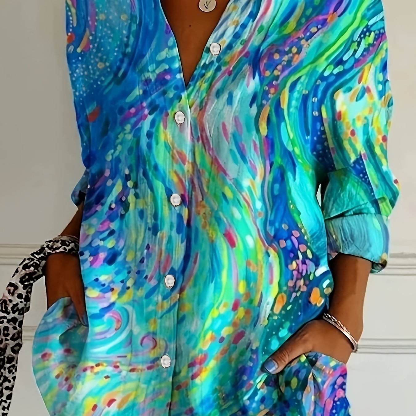 Bjørks™ | Kunstnerisk Skjortebluse med Fargerikt Mønster